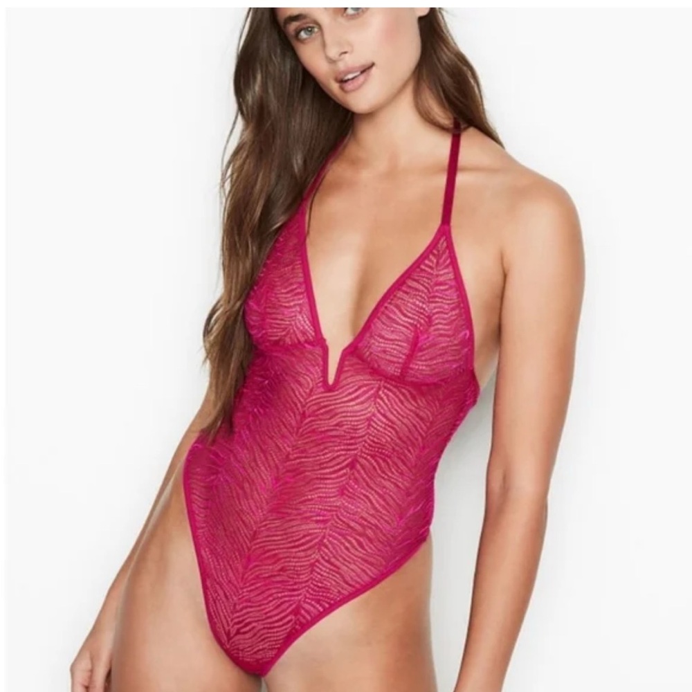 VS pink Teddy Victoria’s Secret